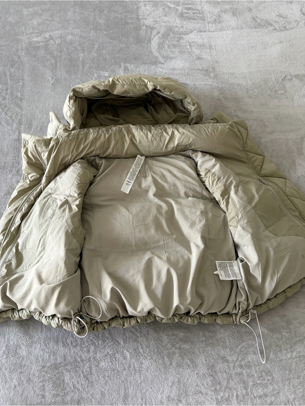NWOT Lululemon athletica Taupe Puffer Vest with detachable Hood - Picture 9 of 12